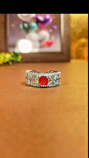 Shallyzubi rings 

#ringforwomen #forher #foryoü #jewelrylovers #trending