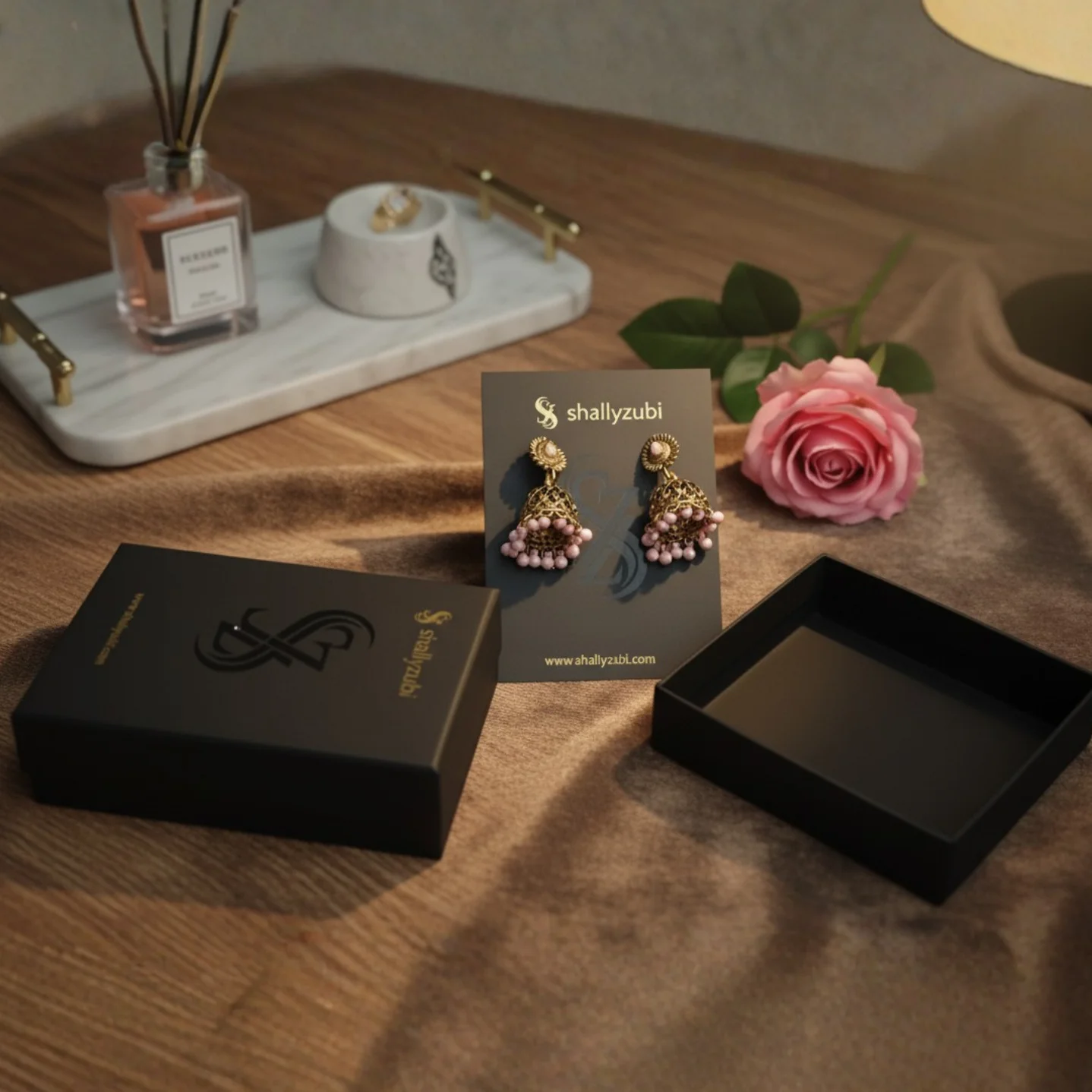 Earing box By shallyzubi