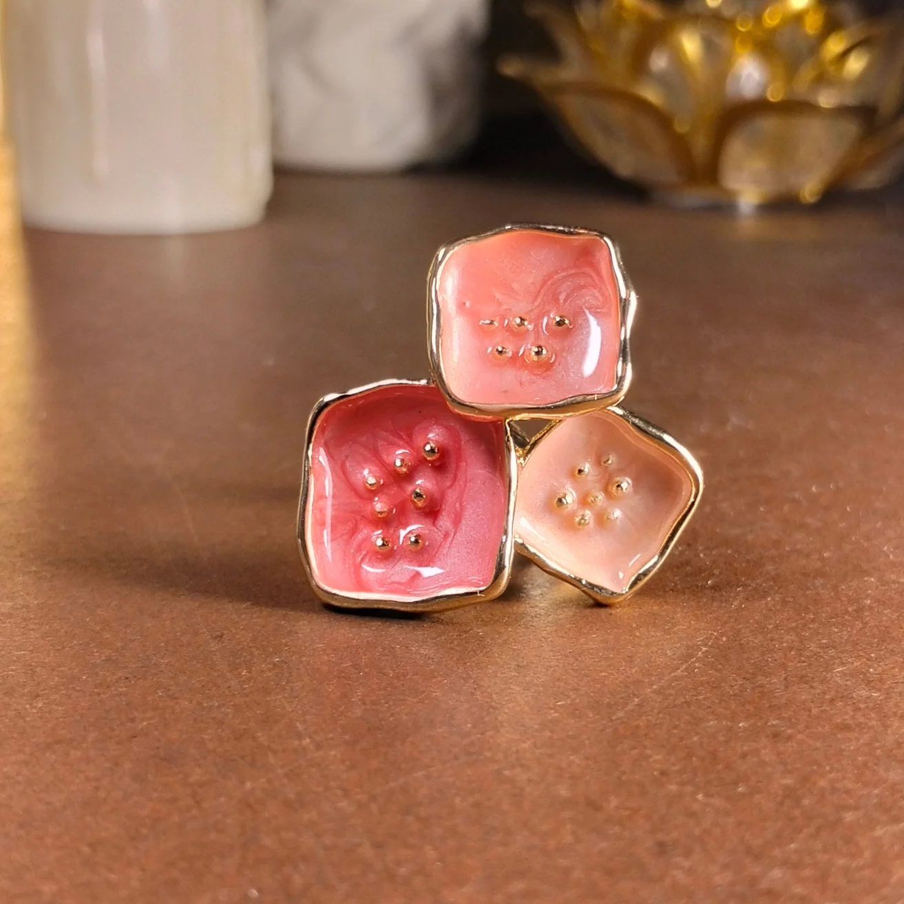 Geomagnetic square pink-peach ring - Image 3