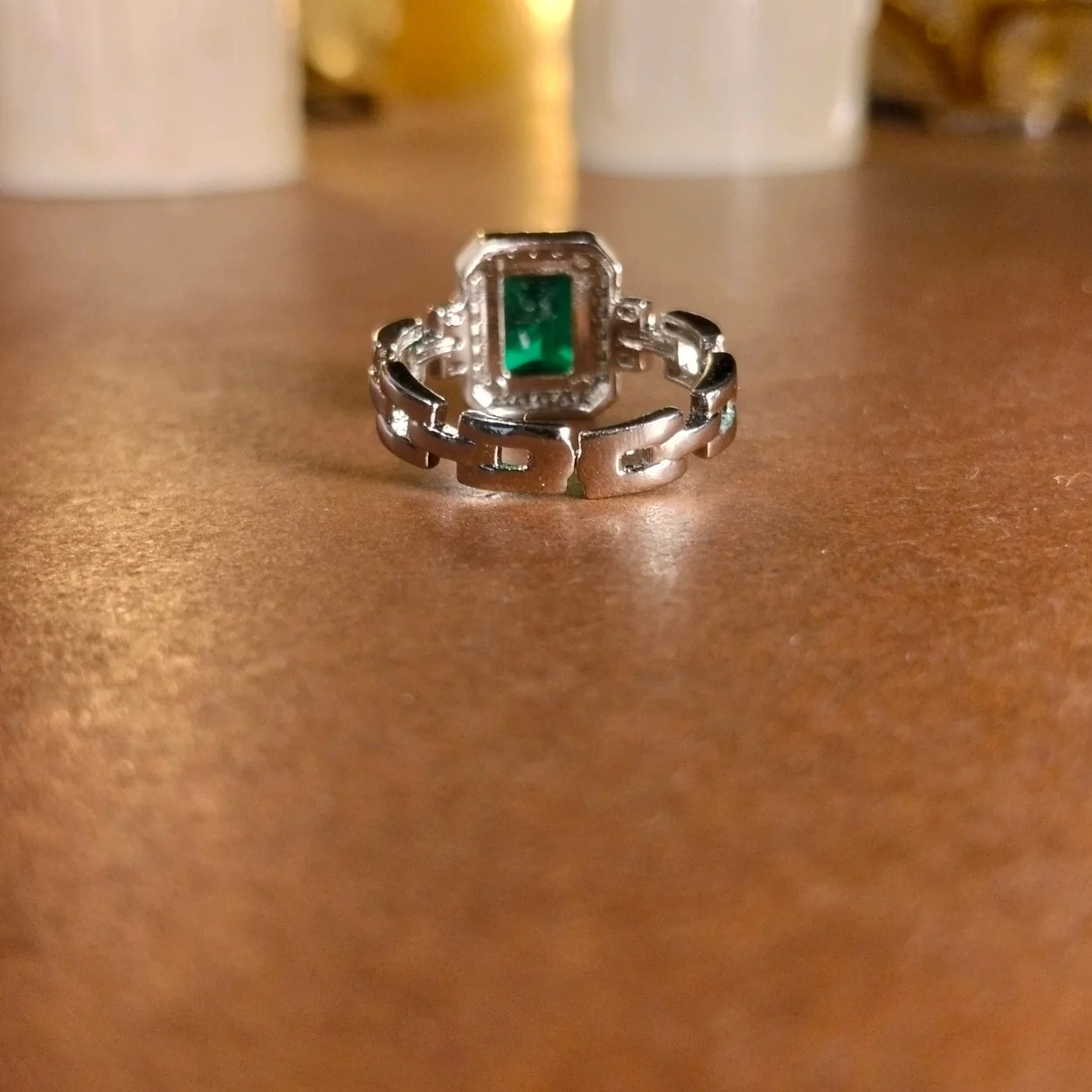 Green zircon rectangular emerald-cut gemstone Ring - Image 3