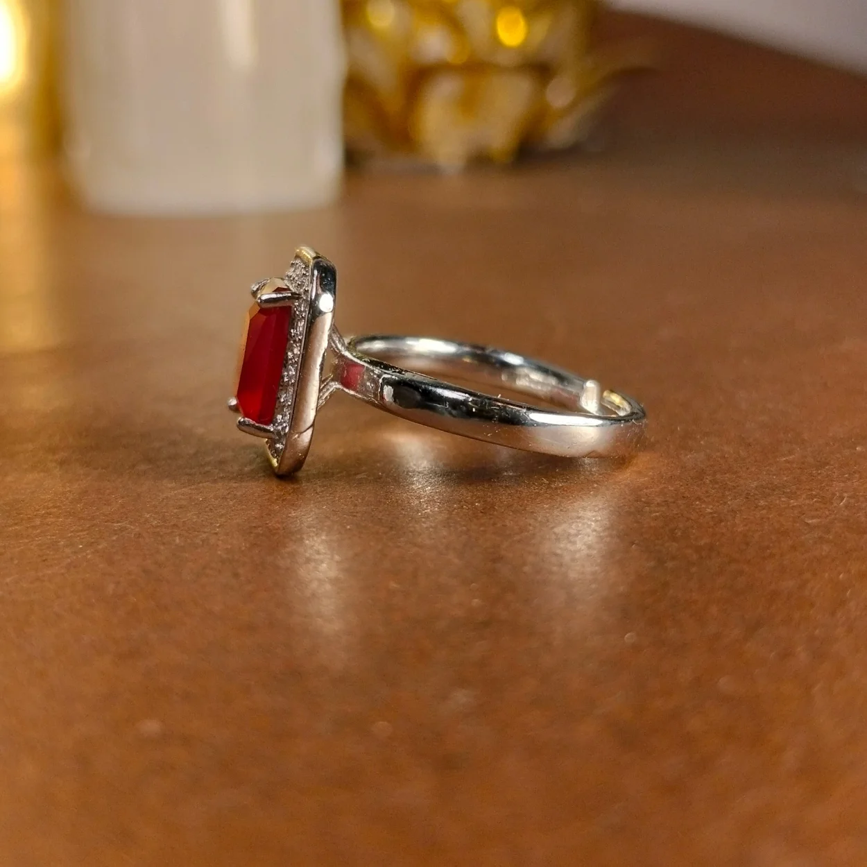 Red emerald-cut ruby halo ring - Image 2